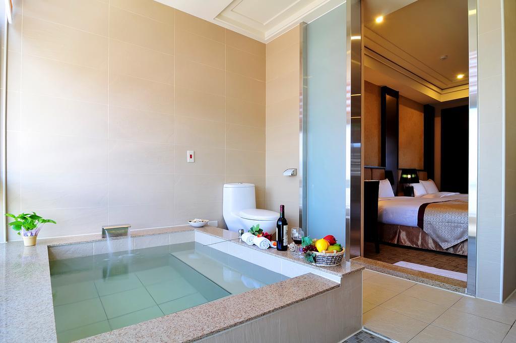 Jinshan Sakura Bay Hot Spring Hotel Esterno foto